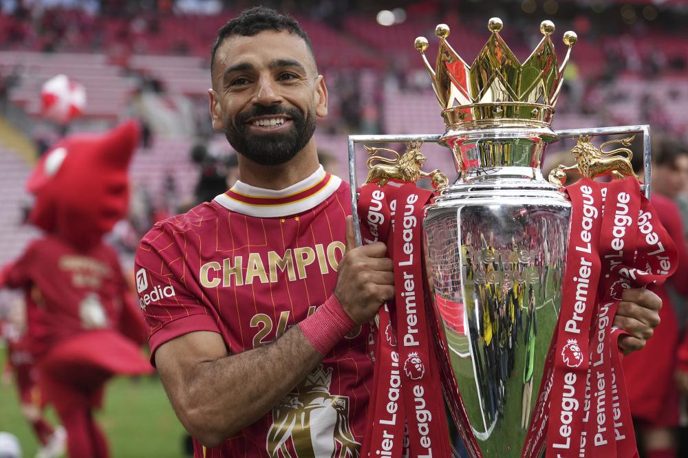 超高效率！里夫斯15投12中砍下38分8篮板