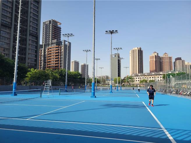 斯基拉：安古伊萨左大腿股二头肌严重撕裂，预计将缺阵40天